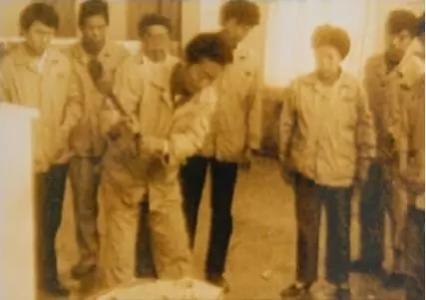 賽同關(guān)注：海爾砸冰箱背后的質(zhì)量意識(shí)